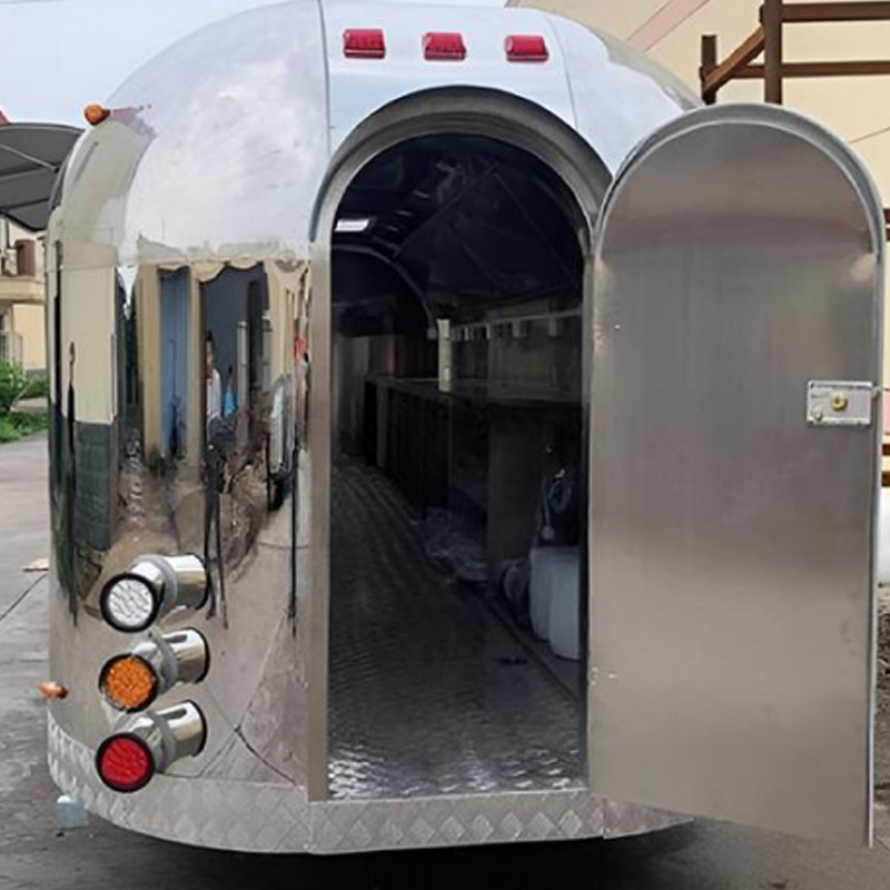 AIRSTREAM STAINLESSSTEEL FOOD TRAILER