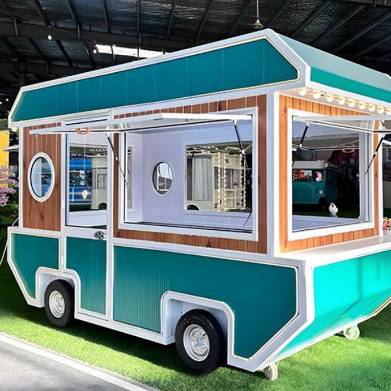 BOAT SHAPE FOOD TRAILER